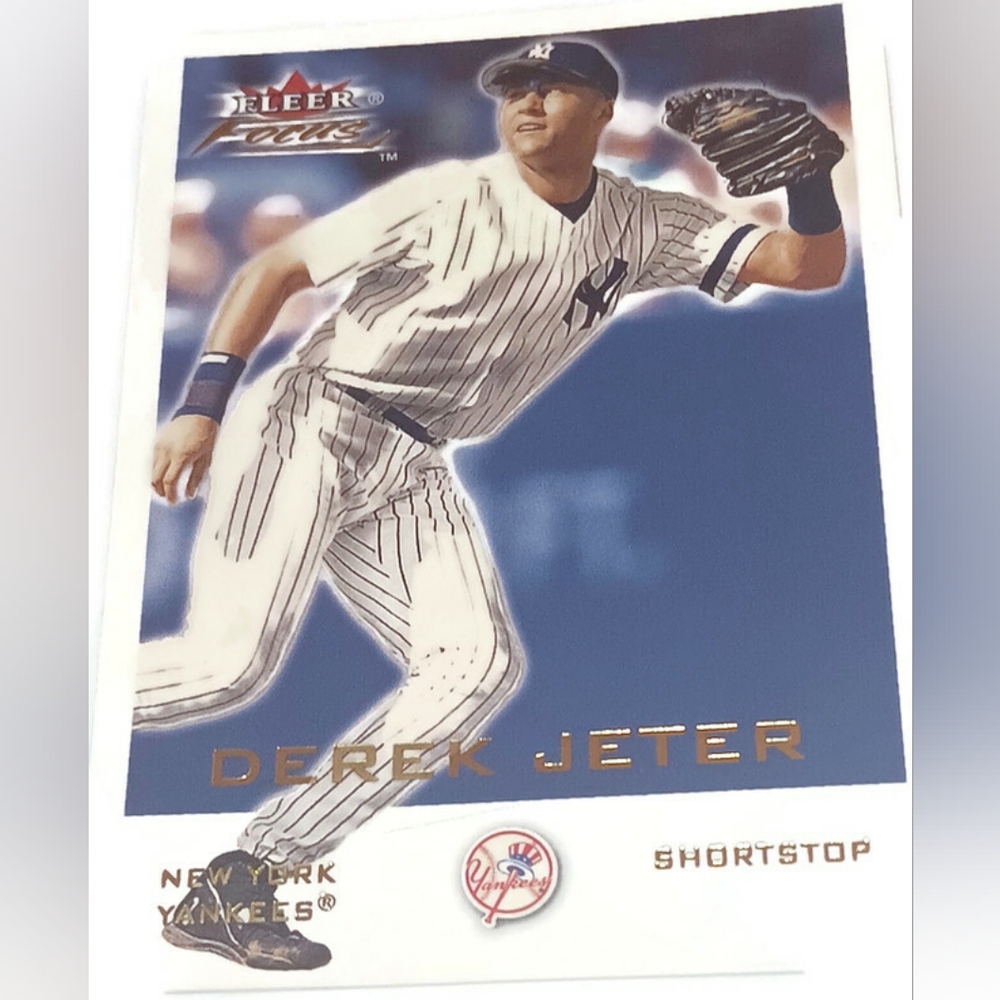 DEREK JETER 2001 FLEER FOCUS BASEBALL CARD #1 NY NEW YORK YANKEES MLB HOF, Rare